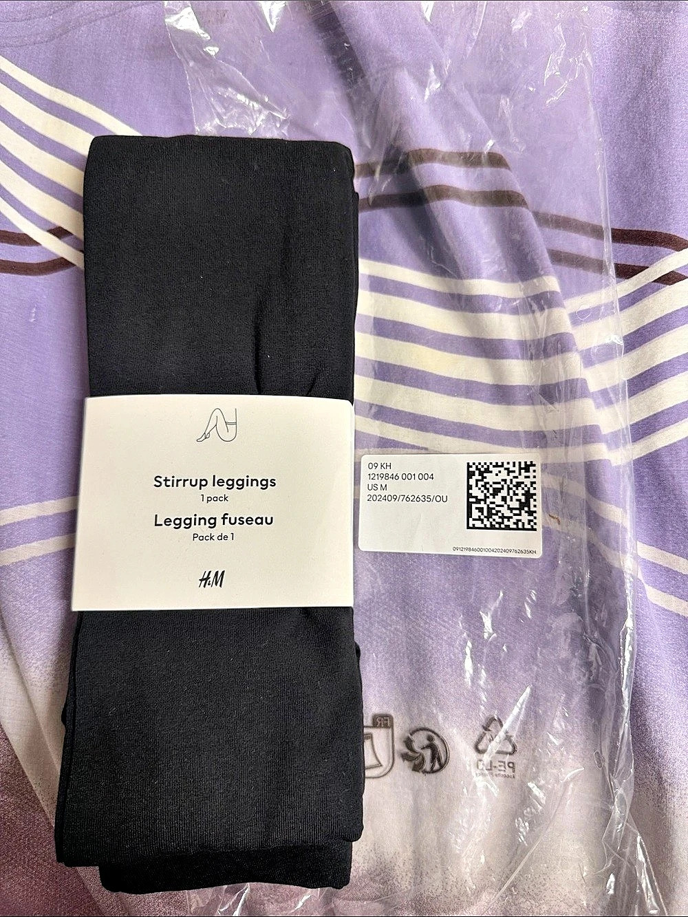 H&Medium Stirrup leggings Black Size Medium NWT